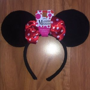 NWT Minnie Mouse Ears Headband / ADULT SIZE